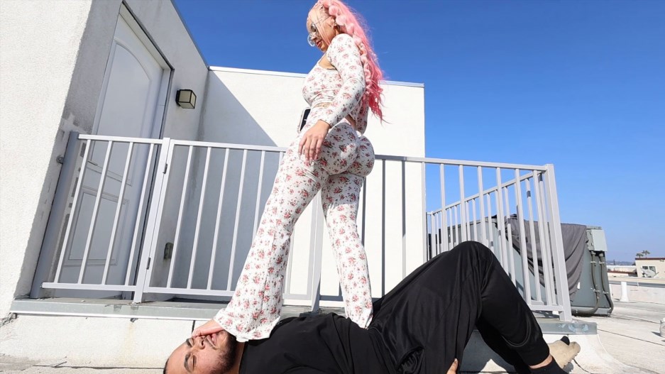 Brutal Baddies - Goddess Mstrigga - Rooftop Trample